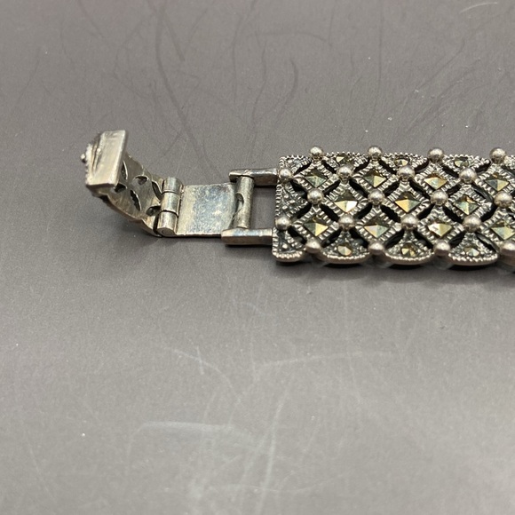 Deb Berkeley Jewelry DBJ Sterling Silver Marcasite Bracelet Watch - Picture 8 of 12